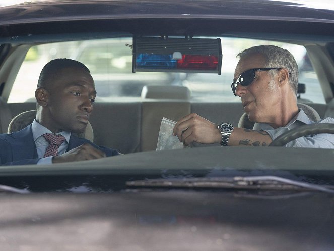 Bosch - The Ace Hotel - Photos - Jamie Hector, Titus Welliver