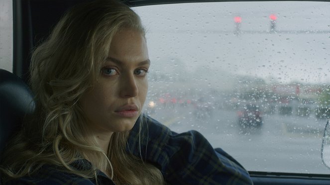 Becoming - Film - Penelope Mitchell
