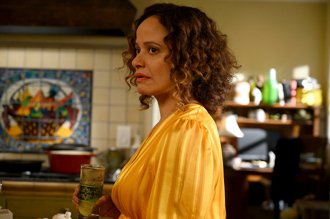 Better Things - Father's Day - Film - Cree Summer