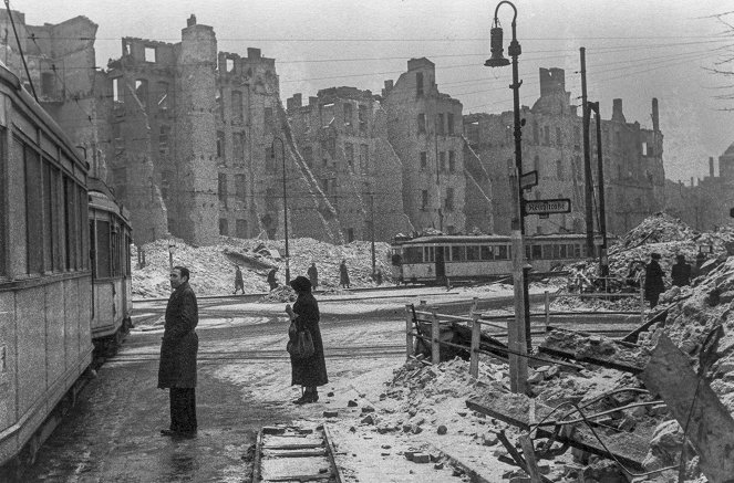 Berlin 1945 - Tagebuch einer Großstadt - Van film