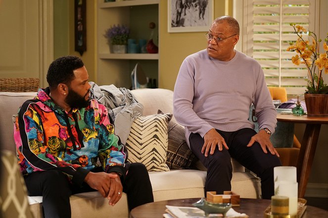 Black-ish - Love, Boat - Photos - Anthony Anderson, Laurence Fishburne