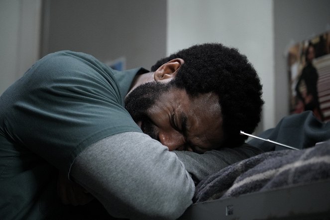 For Life - Season 1 - Charakter i moralność - Z filmu - Nicholas Pinnock