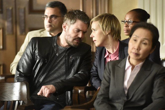 How to Get Away with Murder - Photos - Charlie Weber, Liza Weil