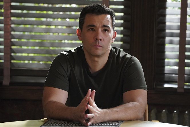 How to Get Away with Murder - Let's Hurt Him - Photos - Conrad Ricamora