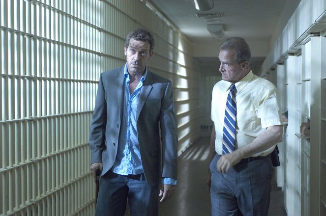 Dr House - Season 2 - Akceptacja - Z filmu - Hugh Laurie