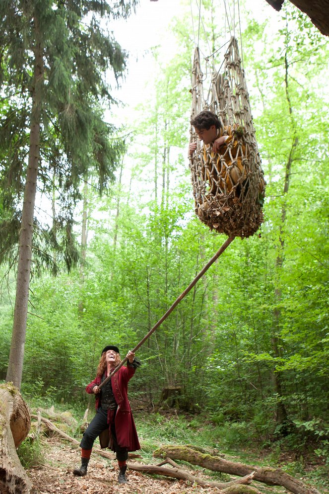 A herceg medvebőrben - Készült a Grimm fivérek meséje nyomán - Filmfotók - Wilfried Hochholdinger, Maximilian Befort