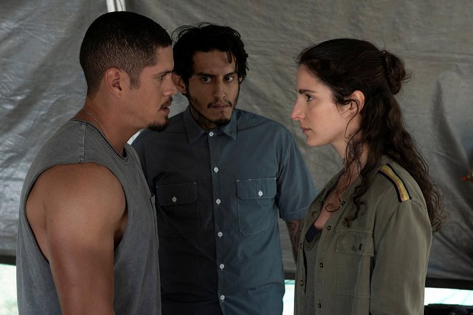 Mayans M.C. - Filmfotos - JD Pardo, Richard Cabral, Carla Baratta