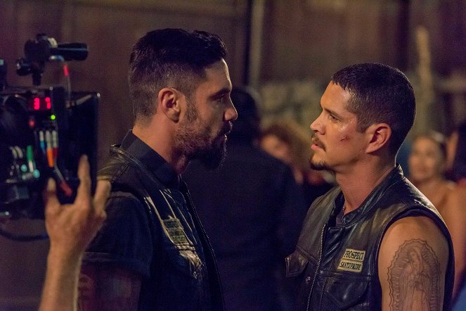 Mayans M.C. - Fin de partie - Tournage - Clayton Cardenas, JD Pardo