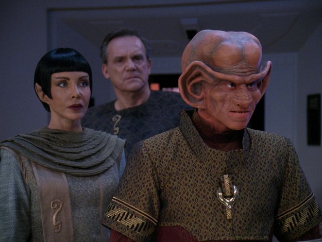Star Trek: Az új nemzedék - Suspicions - Filmfotók - John S. Ragin, Peter Marx