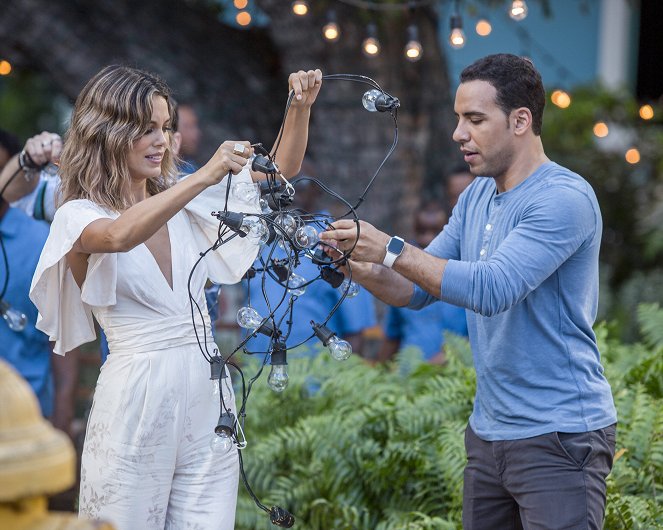 The Baker and the Beauty - Get Carried Away - Z filmu - Nathalie Kelley, Victor Rasuk