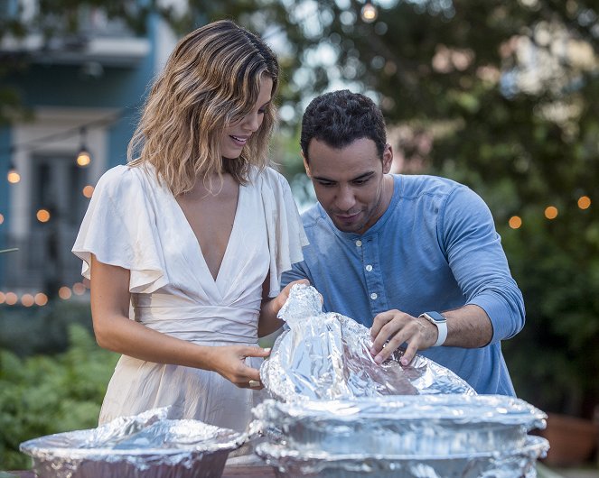 The Baker and the Beauty - Get Carried Away - Film - Nathalie Kelley, Victor Rasuk