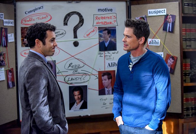 The Grinder - From the Ashes - Photos - Fred Savage, Rob Lowe