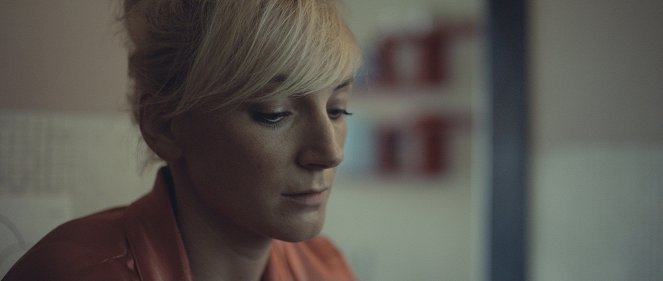 Mellékhatás - Episode 6 - Filmfotos - Alexandra Borbély