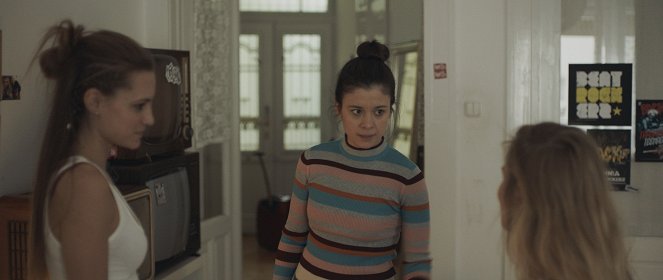 Mellékhatás - Episode 6 - De la película - Dóra Sztarenki, Ágnes Barta