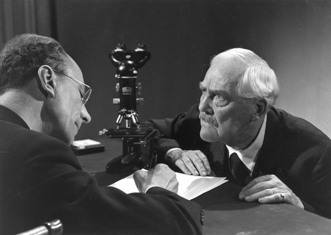 Wild Strawberries - Van film - Victor Sjöström