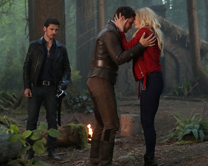 Once Upon a Time - Season 7 - A Pirate's Life - Photos - Colin O'Donoghue, Andrew J. West, Jennifer Morrison