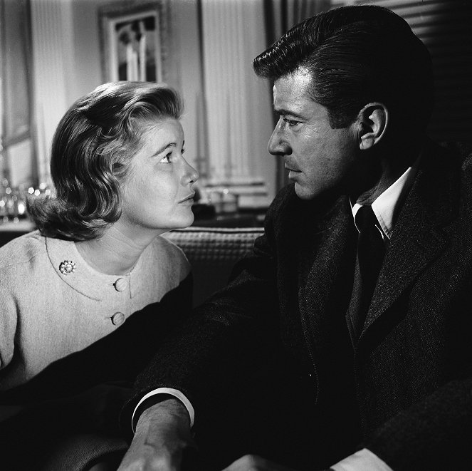 Brotes de pasión - De la película - Barbara Bel Geddes, Efrem Zimbalist Jr.