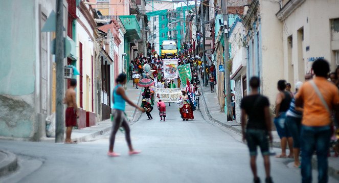 A Tuba to Cuba - Z filmu