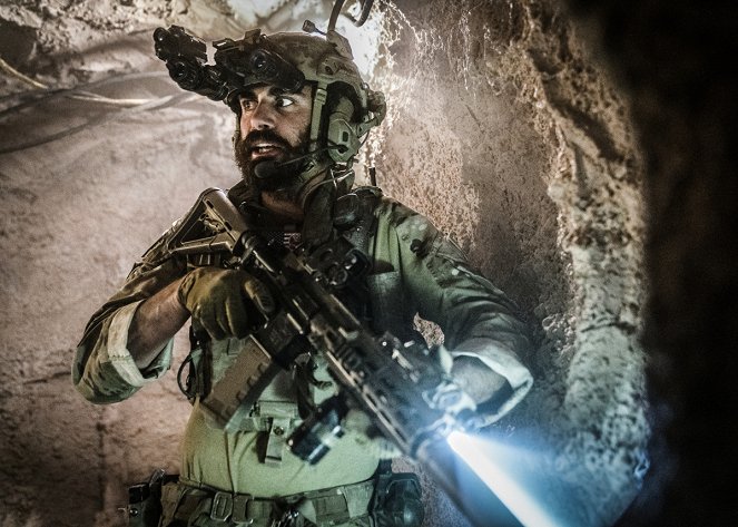 SEAL Team - No Choice in Duty - Van film - Justin Melnick