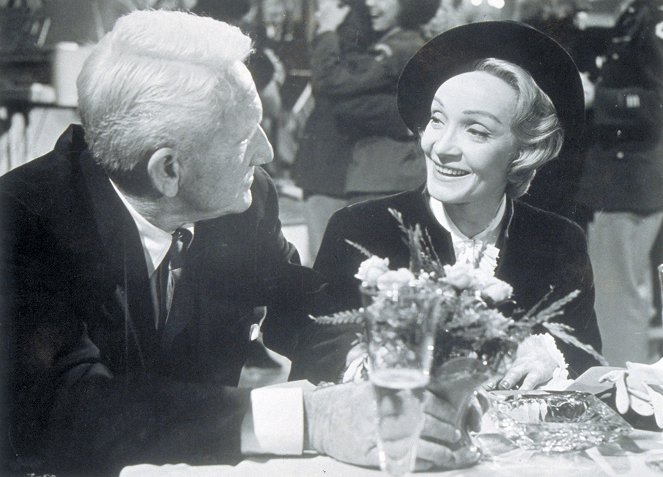 Vencedores o vencidos - De la película - Spencer Tracy, Marlene Dietrich
