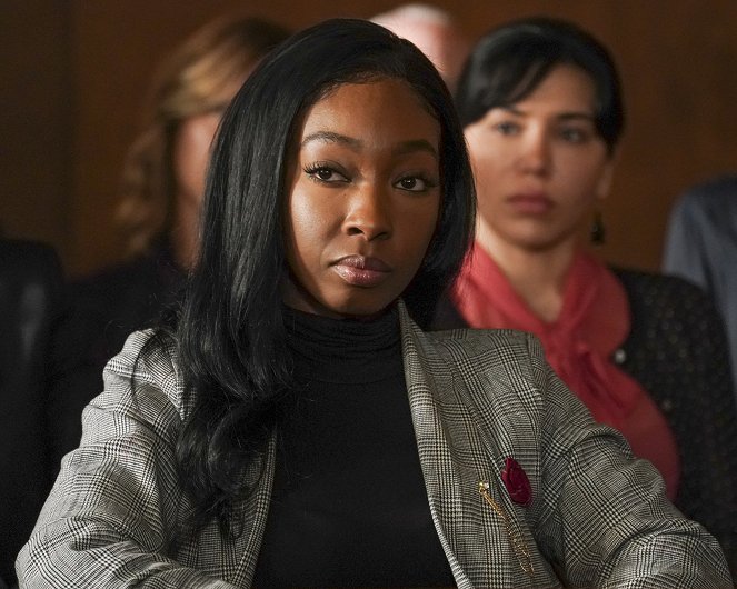 How to Get Away with Murder - Annalise Keating Is Dead - Photos