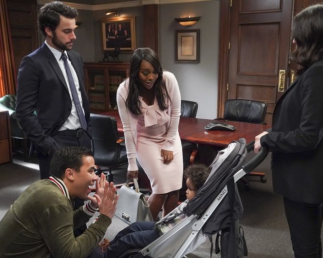 How to Get Away with Murder - Annalise Keating Is Dead - Photos - Jack Falahee, Conrad Ricamora, Aja Naomi King