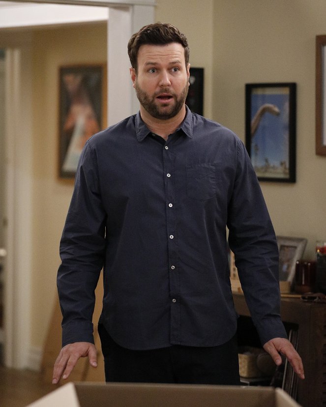 Single Parents - Season 2 - A Night of Delicate Frenching - Photos - Taran Killam