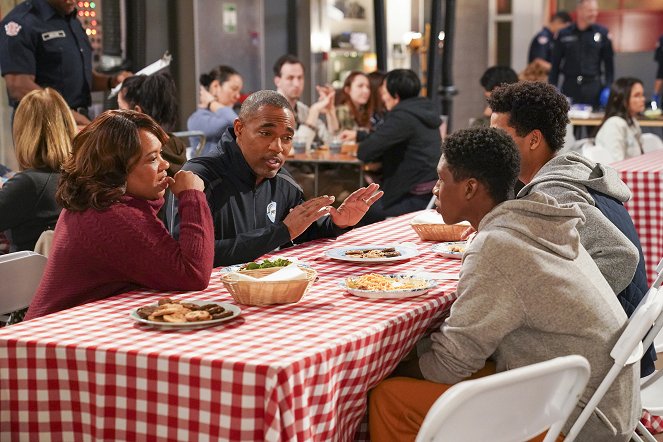 Station 19 - The Ghosts That Haunt Me - Photos - Chandra Wilson, Jason George