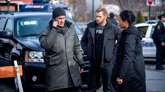 FBI: Most Wanted - Getaway - Film - Julian McMahon, Kellan Lutz, Roxy Sternberg