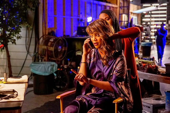 Black-ish - Season 2 - Plus Two Isn't a Thing - Z filmu - Tyra Banks