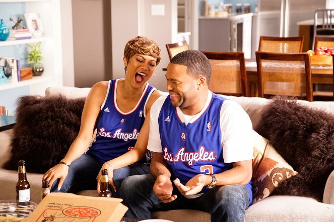 Black-ish - Season 2 - Plus Two Isn't a Thing - Z filmu - Tyra Banks, Anthony Anderson