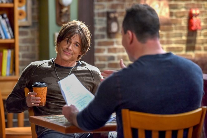 The Grinder - Photos - Rob Lowe