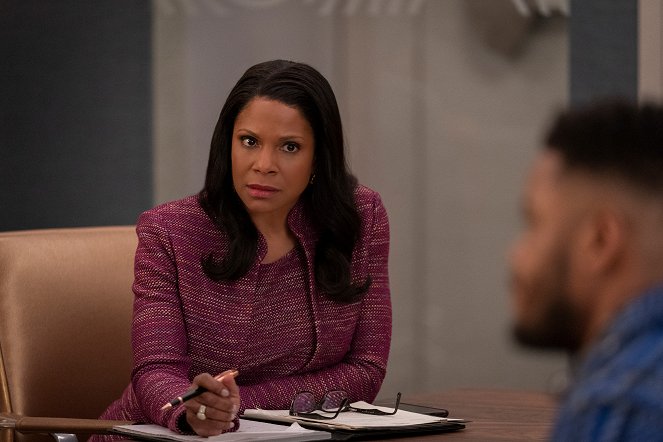 The Good Fight - The Gang Is Satirized and Doesn't Like It - Photos - Audra McDonald
