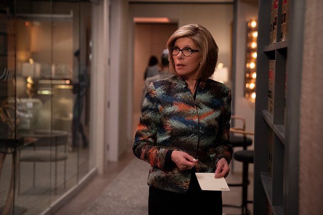 The Good Fight - The Gang Is Satirized and Doesn't Like It - Van film - Christine Baranski