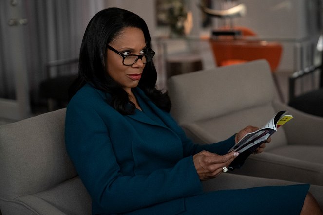 The Good Fight - Season 4 - The Gang Is Satirized and Doesn't Like It - Photos - Audra McDonald