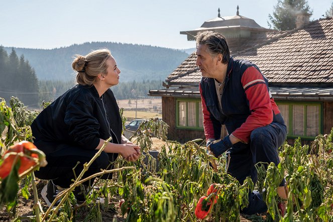Killing Eve - Are You from Pinner? - Van film