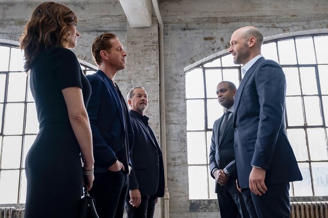 Billions - The New Decas - Photos - Maggie Siff, Damian Lewis, David Costabile, Corey Stoll