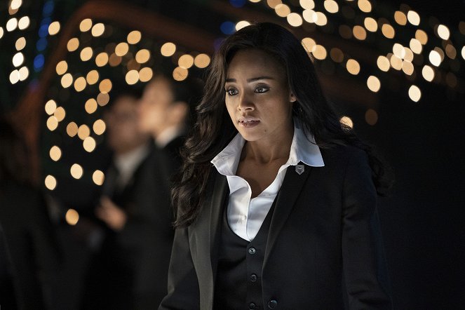 Batwoman - A Secret Kept from All the Rest - Photos - Meagan Tandy