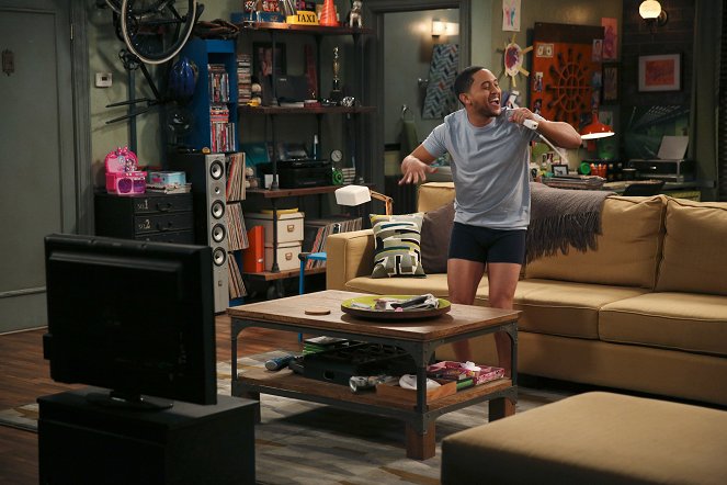Baby Daddy - Homecoming and Going - Photos
