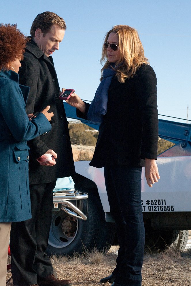 In Plain Sight - Season 4 - Love in the Time of Colorado - Photos - Mary McCormack
