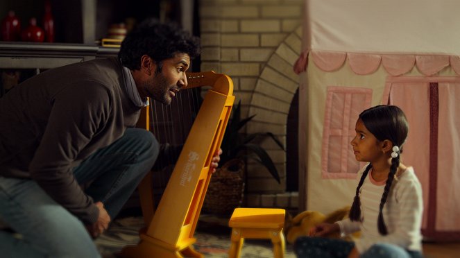 Yo nunca - ... he tenido que impresionar a alguien - De la película - Sendhil Ramamurthy
