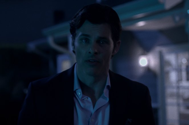 Dead to Me - Season 2 - You Know What You Did - Photos - James Marsden
