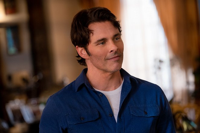 Dead to Me - It Had to Be You - Photos - James Marsden