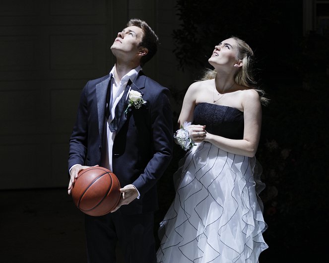 American Housewife - Season 4 - Prom - Photos - Peyton Meyer, Meg Donnelly