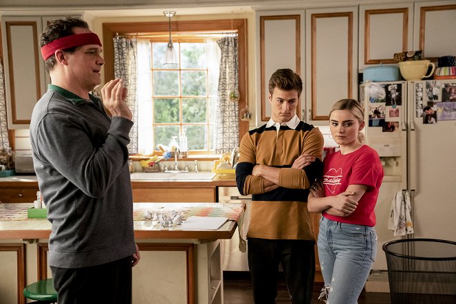 American Housewife - Prom - Photos - Diedrich Bader, Peyton Meyer, Meg Donnelly