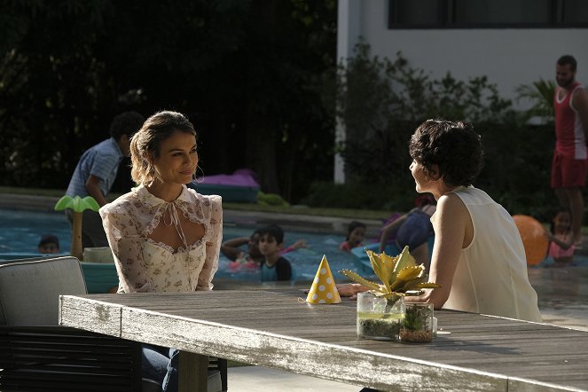 The Baker and the Beauty - Honeymoon's Over - Film - Nathalie Kelley