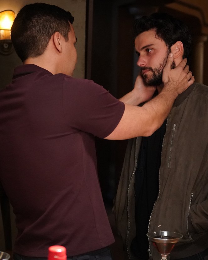 How to Get Away with Murder - Stay - Photos - Jack Falahee