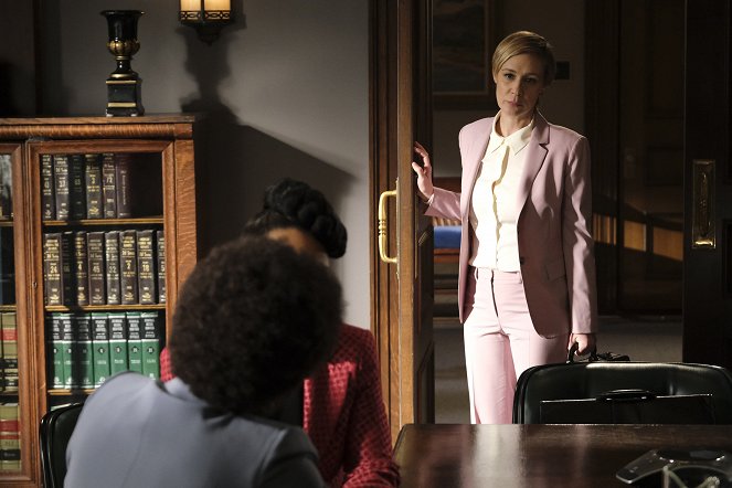 How to Get Away with Murder - Season 6 - Stay - Photos - Liza Weil