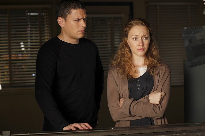 Law & Order: Special Victims Unit - Season 11 - Unstable - Photos - Wentworth Miller, Jennifer Ferrin