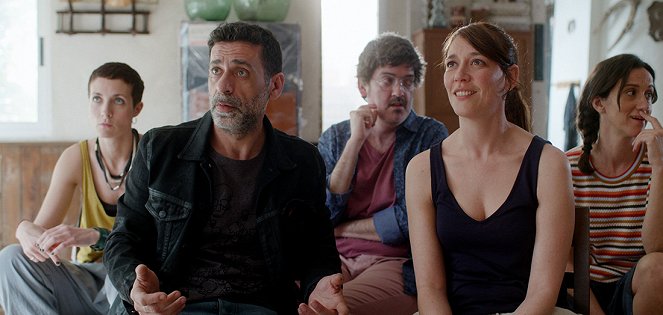 Asamblea - Z filmu - Irene Anula, Nacho Fresneda, Lorena López